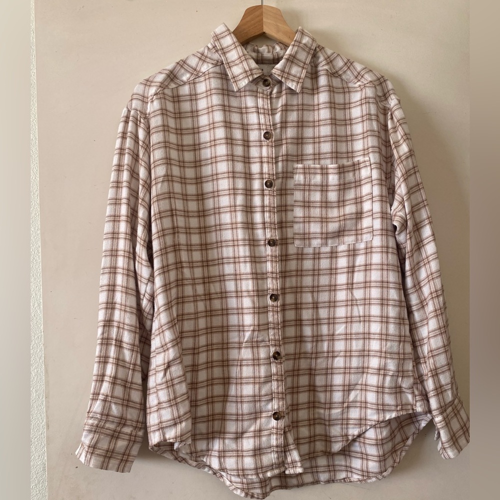 Hollister Women's Plaid Button-Down Shirt - Cream and Brown